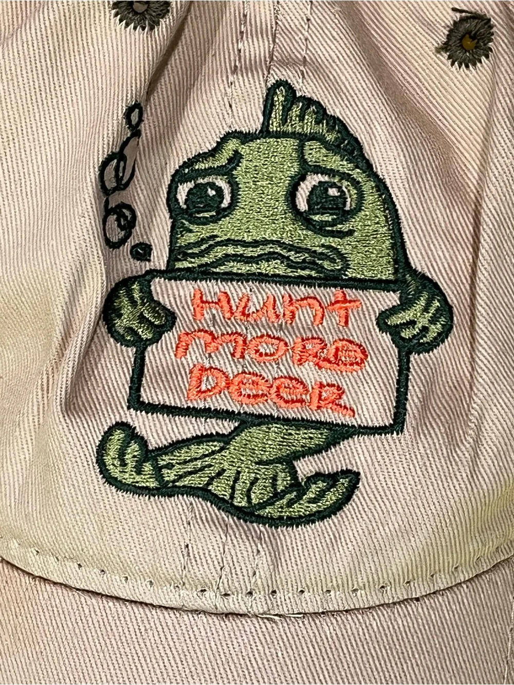 Vtg Signatures “Hunt More Deer” Funny Fish Trucker Hat - Tan/White Mesh Hat